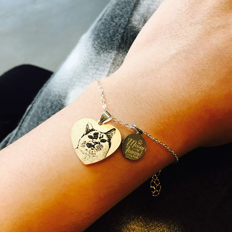 Custom Pet Memorial Heart Shape Charm Bracelet - The Pet Pillow