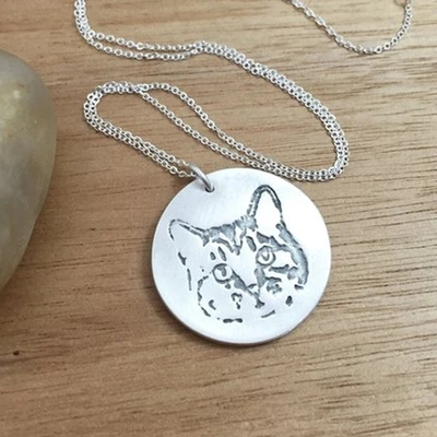 Custom Dog Cat Portrait Memorial Necklace with Name Engraved - The Pet Pillow